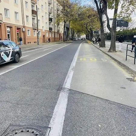 Priestranný Apartmán- S Vynikajúcou Dostupnosťou *