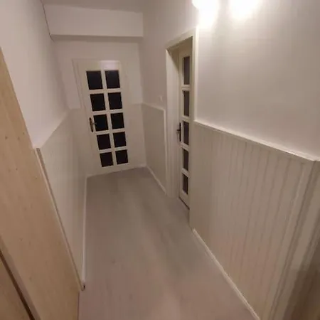 Priestranny Apartman- S Vynikajucou Dostupnostou * براتسيلافا